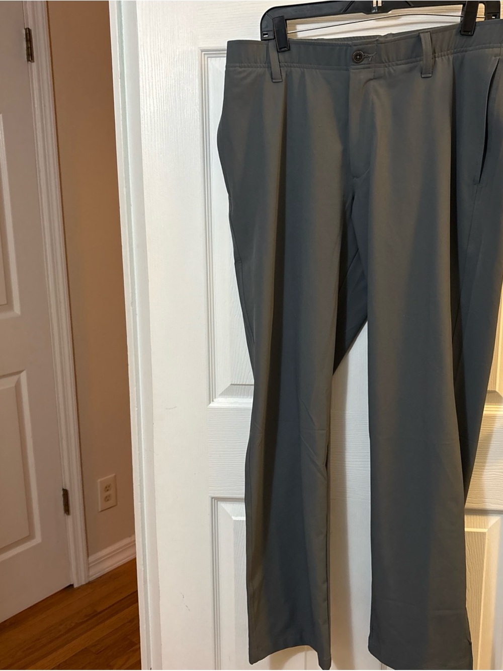 Under Armour Men's Gray Performance Chinos